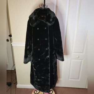 Borgazia Faux Fur coat size M/L
